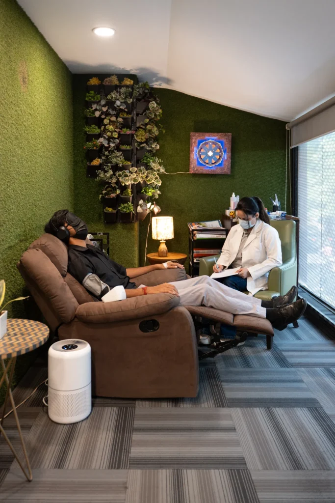 Anxiety therapist in Delhi providing evidence-based care